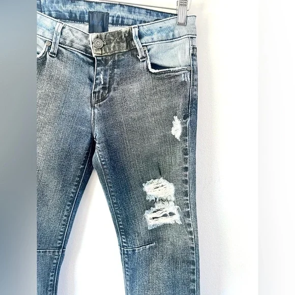 RtA Road to Awe Distressed Two-Tone Frayed Hem Skinny Jeans Women's Size 26‎